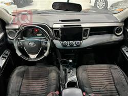 تۆیۆتا ڕاڤ 4